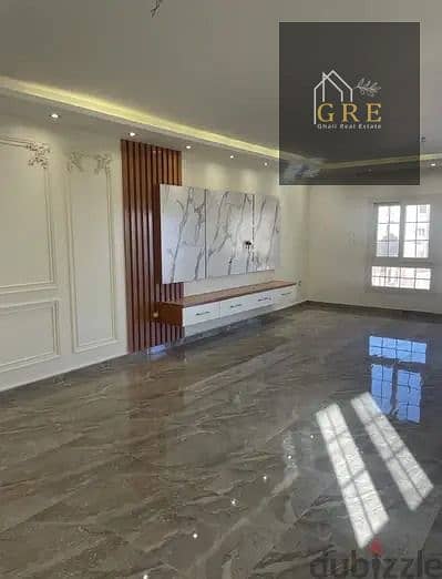 Apartment for sale 231 sqm, 3 bedrooms and 3 dressing rooms, 2 bathrooms, spacious areas and distinctive division, third floor, a wonderful opportunity for upscale living, in Sheikh Zayed neighborhood 16, second district.