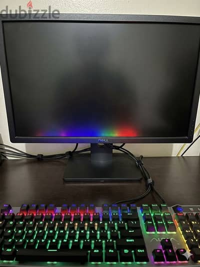 شاشه dell E2210 60HZ بحاله ممتازه