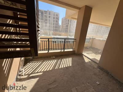 شقة استلام فوري ارضي بجاردن كومبوند تاج سيتي مرحلة تاج سلطان القاهره الجديده مدينه مصر