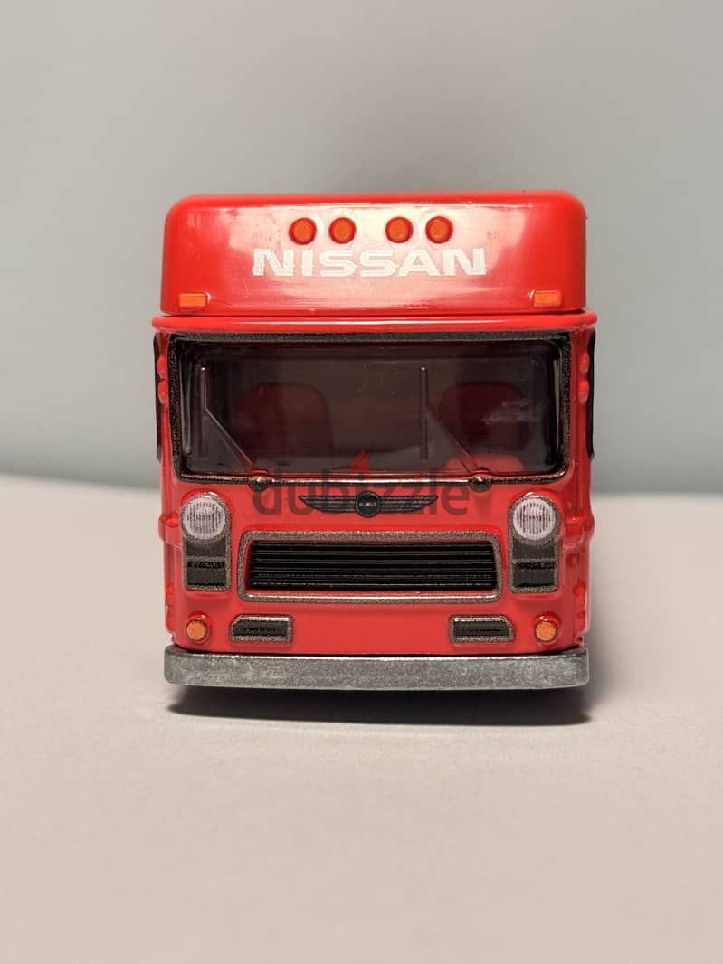Hot wheel bus 1