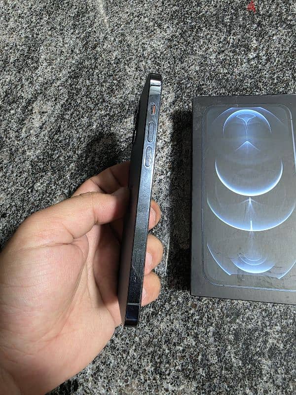 iPhone 12 Pro 5