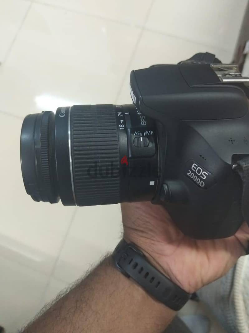 Canon 2000D 1