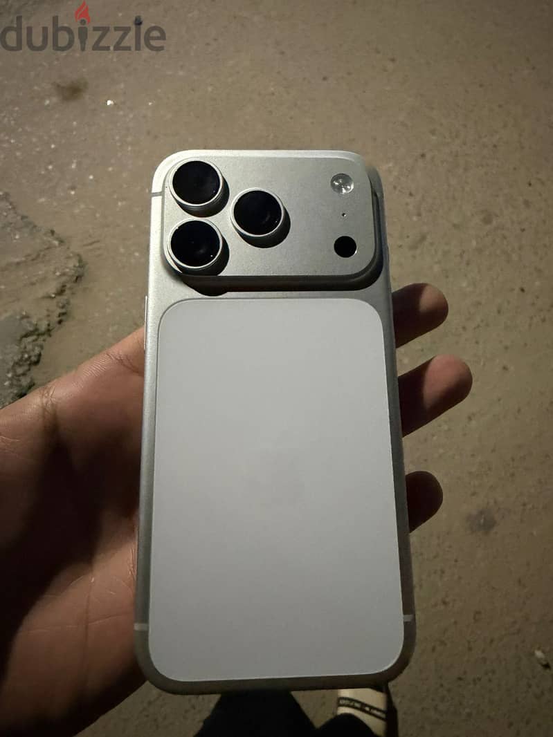 Apple - iPhone 17 Pro 2