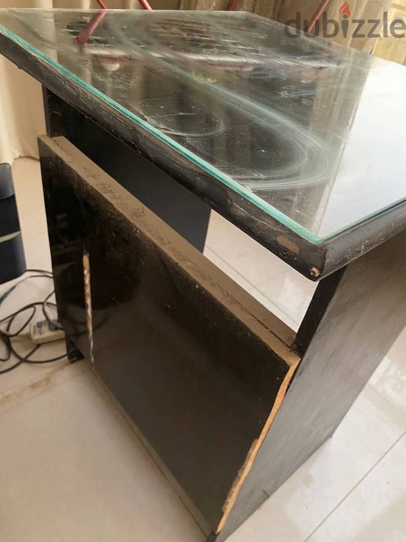 Computer wooden table 4