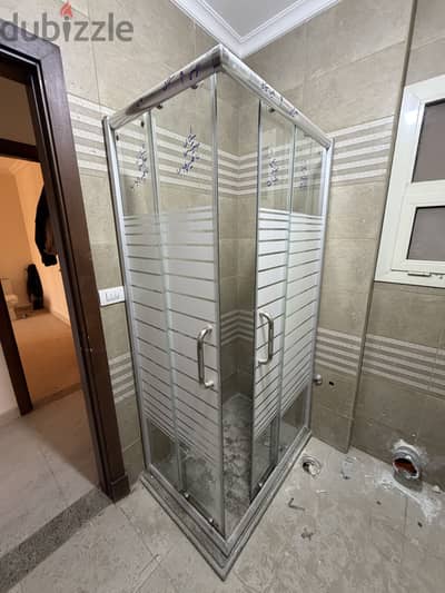 كابينه شاور زجاج سكوريت