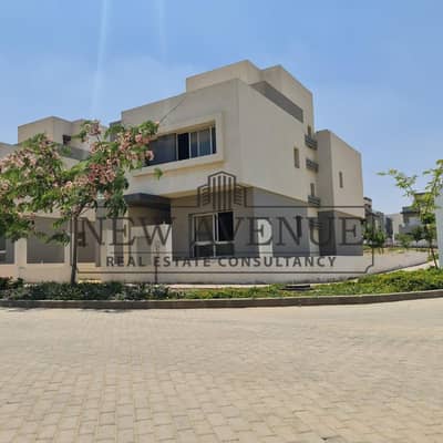 Under Market Price 7-Bedroom Villa  Prime Location Immediate Delivery | Hyde Park