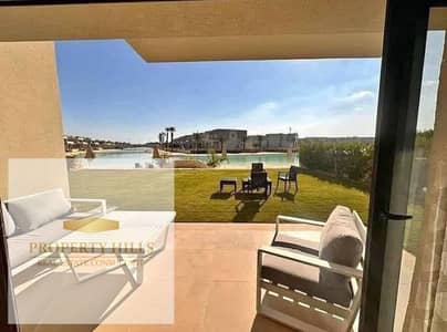 A fully finished, high-quality villa with a kitchen and air conditioning is for sale in Azha, with a significant cash discount.