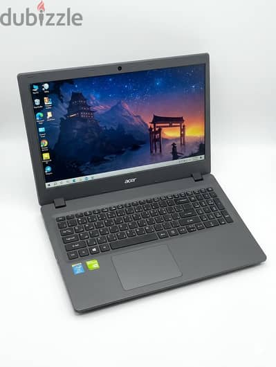 لاب توب acer  بحالة جيدة