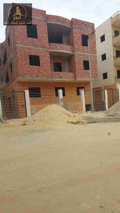 عمارة للبيع على الدور شقة واحدة كبيرة منطقة 7