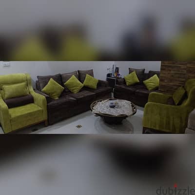 طقم كنب مودرن جلد مقلوب - شيم وأنيق بحاله ممتازه