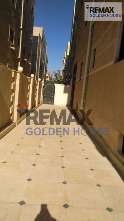 177 sqm apartment for sale in El Shorouk City, immediate delivery, front-facing unit, 3 bedrooms, 3 bathrooms, parking & land share. . . . . . . EGP 3M. 