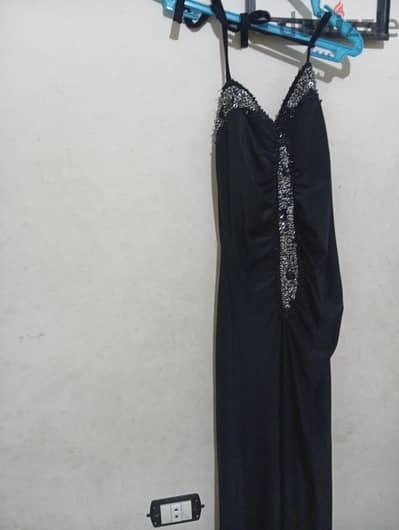 فستان سواريه اسود