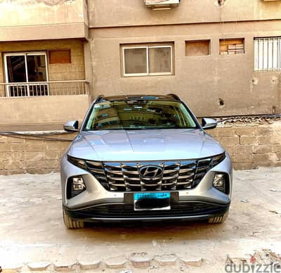 للإيجار هيونداي توسان فول اوبشن يوجدخدمة توصيل for rent