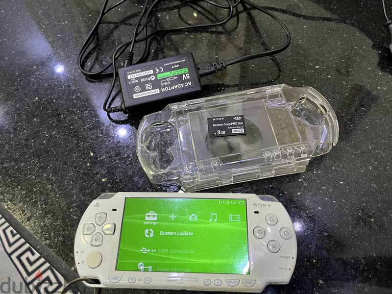 PSP 2000 1