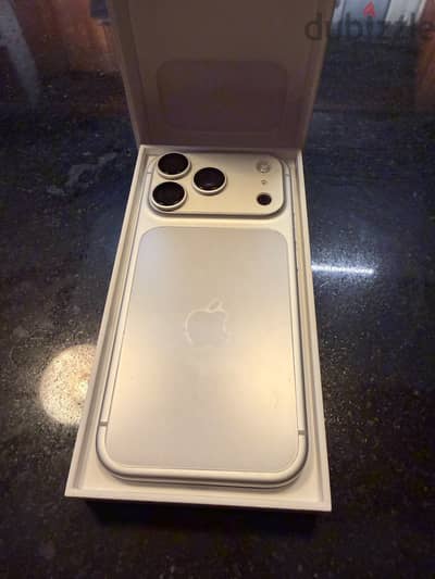 iPhone 17 Pro 256 Esim 100 battery Silver