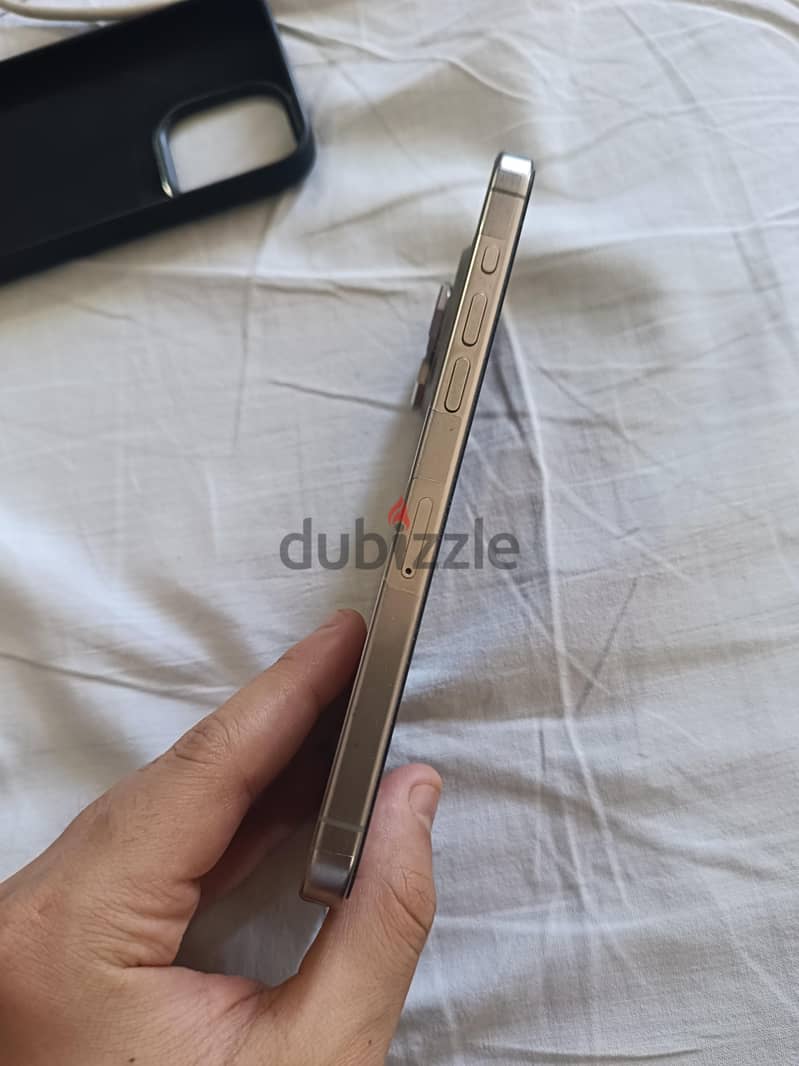 Apple - iPhone 15 Pro Max 4