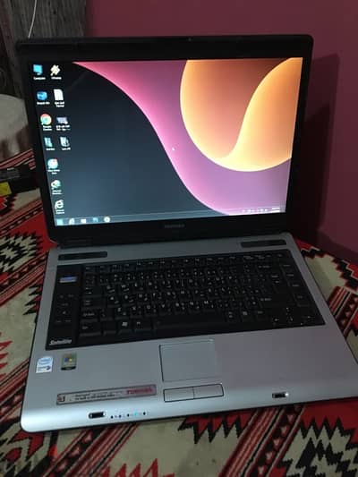 حاله ممتازه توشيبا ستالايت A100