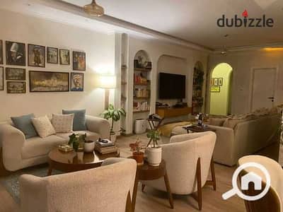 شقة للبيع نصف مجهزه بكمبوند ويستاون الشيخ زايد Westown Compound Sheikh Zayed