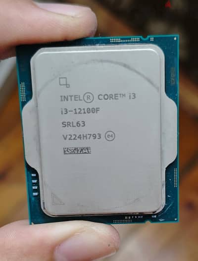 Intel Core I3 12100F with Stock cooler