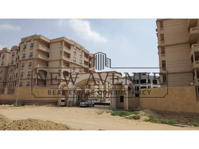 Apartment for Sale in Fifth Settlement at one of the best total prices in the area featuring a prime location just 2 minutes from Hyde Park New Cairo