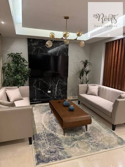 للبيع تاون هاوس مفروش بالتكييفات و المطبخ بالاجهزة فى سولايا -اكتوبر For Sale Town house Furnished with AC's and Kitchen appliances at Soleya- October
