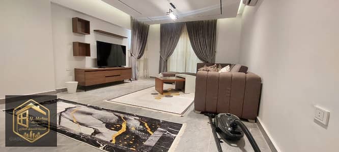 شقة اول سكن تشطيب و فرش فندقي للايجار بالرحاب