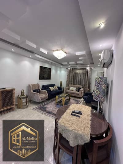 شقة بحاله اول سكن تشطيب و فرش فندقي للايجار بالرحاب