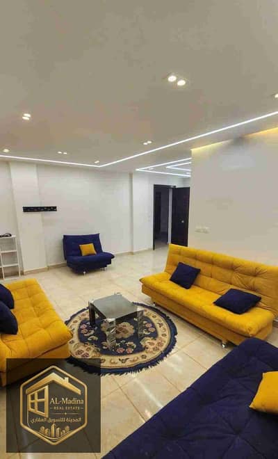 شقه مفروشه ارضي في B6 اول سكن جنب الخدمات