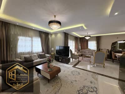 مستوي راقي من السكن في مدينتي , فيلا مفروشة بالكامل للايجار , نموذج J , بالقرب من الساوث بارك , 4 غرف نوم