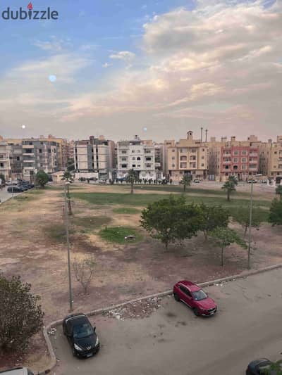 شقة للايجار الحي  السادس عشر الشيخ زايد