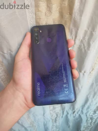 Realme 5 بحالة ممتازه