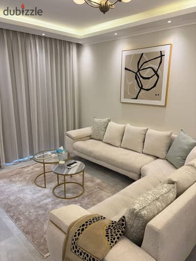 fully furnished apartment for rent 120 meter 2 bedrooms in prime location in lake view residence compound