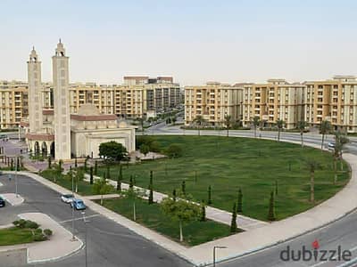 للبيع شقة في جاردينيا سيتي فيو مفتوح على المسجد الكبير بوسط المدينة