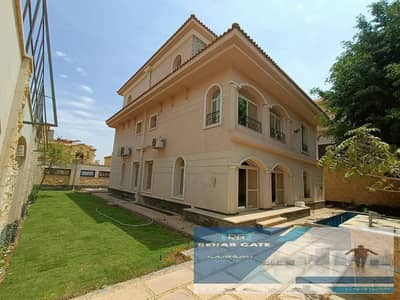 Standalone villa for rent in Al Rehab Hills Villas   Swimming pool with a distinctive garden   Ultra-super-luxurious finishing  Area: 585 square me