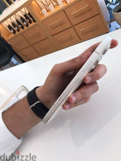 Honor 600 بكامل مشتملاته والضمان
