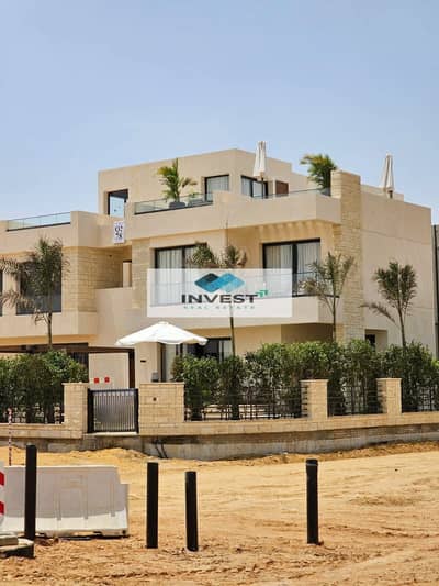 Villa for sale in Noor Talaat Mostafa City, Model Q1. Booking available in 2023. Installments over 13 years with the lowest contract length and a spec