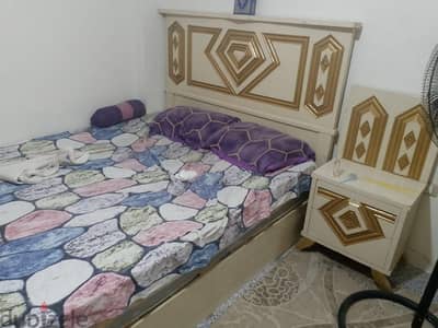 غرفه  نوم كامله بحاله جيده