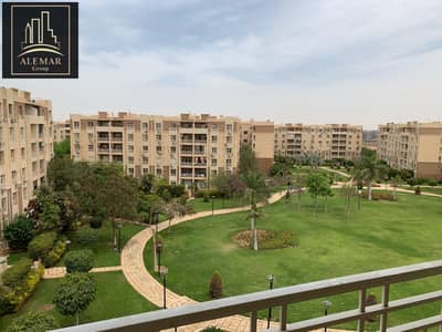 شقة 96 متر  للبيع كاش  في  مدينتي مرحلة b7  بإطلالة رائعة علي وايد جاردن صريح بجوار الخدمات والمسجد