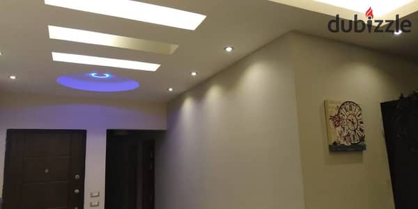 شقه للبيع مميزه في المنطقة السابعة عمارات مدينة الشروق