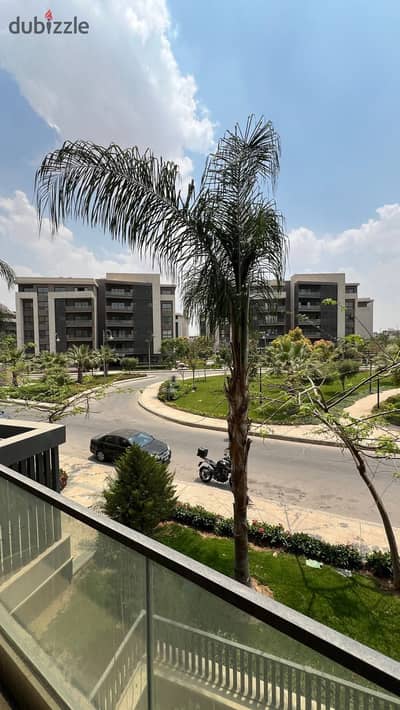 Cash Sale Apartment in Privado Compound  Offered at a competitive price and conveniently located near all essential services and amenities.