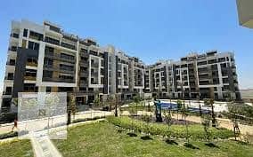 شقة للبيع بمساحة واسعة وموقع متميز فيIcon Residence