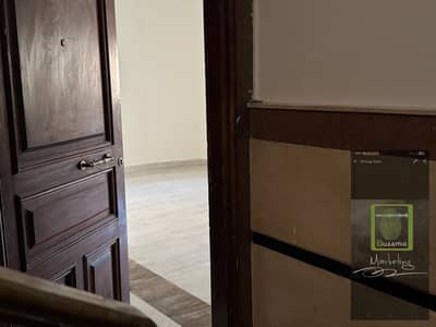 للايجار شقة ٢٥٠م اول سكن الشيخ زايد تشطيب سوبر لوكس