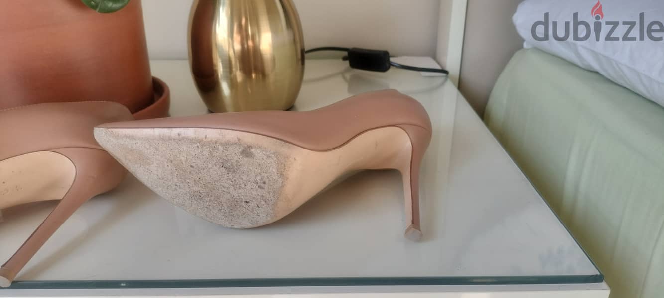 Gianvito Rossi size 37 9