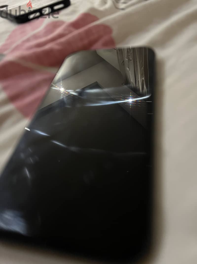 Apple - iPhone XR 1
