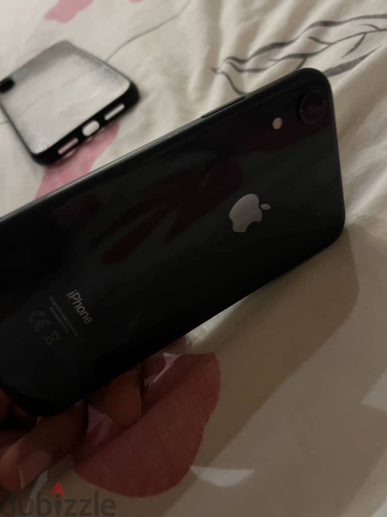 Apple - iPhone XR 2