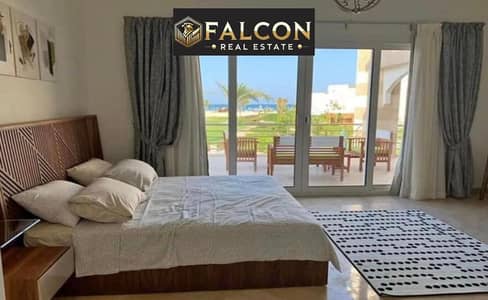 Twin house villa, first row on the sea, fully finished, in La Vista 6, Ain Sokhna