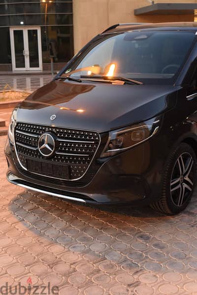 مرسيدس بنز V300  2025