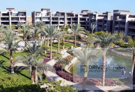 شقه بجاردن 3 غرف متشطبه بالكامل للبيع يفي كمبوند نيو جيزه New Giza Compound جولف فيز بالم هيلز 6اكتوبر الجيزه