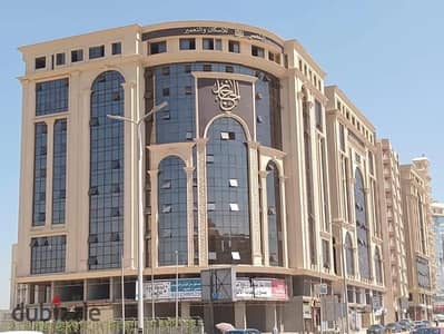 مقر اداري للايجار مساحه 110 متر تشطيب سوبر لوكس بمبني جراند بلازا زهراء المعادي