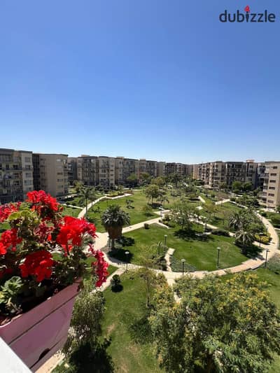 شقة 168م للبيع في أميز مراحل مدينتي B8 جاردن بموقع مميز - البيع شامل جراج